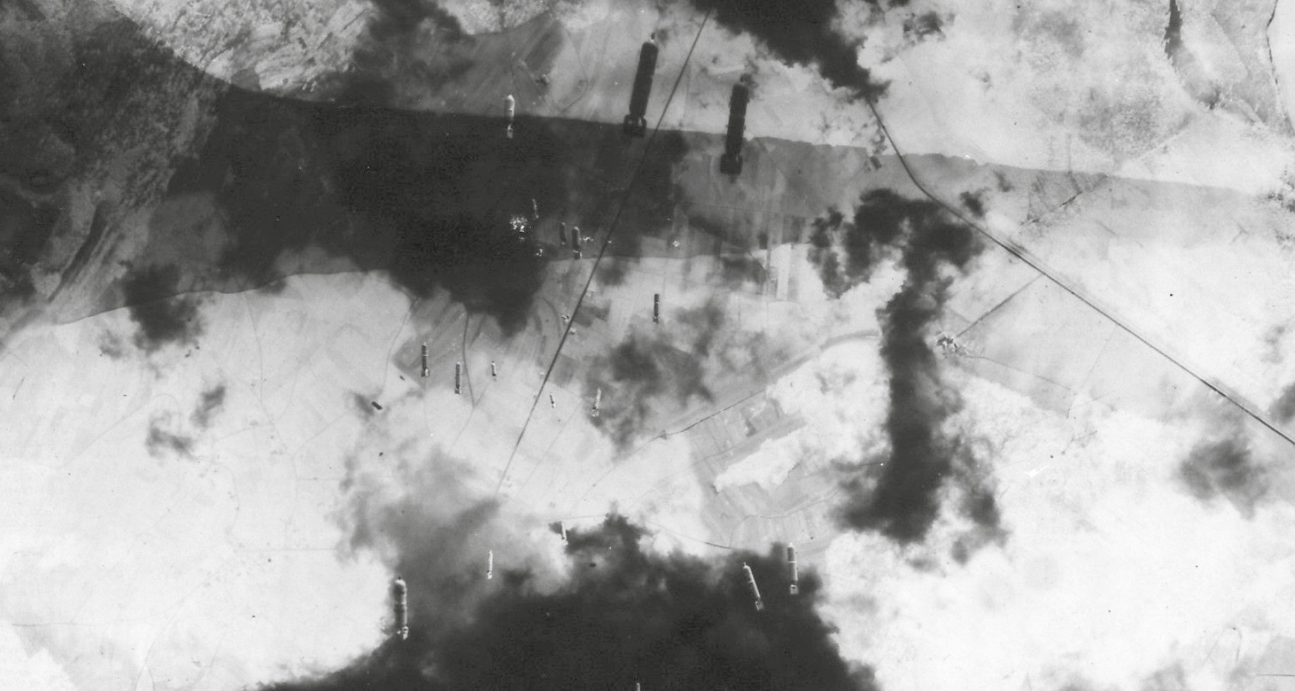 Foto aus einem der Bomber, der irrtümlicherweise am 1. April 1944 Schlatt und Schaffhausen bombardiert hat